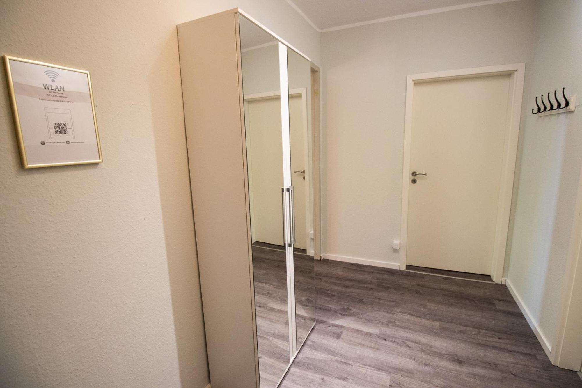 Schoene Wohnung Fuer 4 Gaeste An Der Eilenriede Mit Kostenlosen Parkplaetzen Hannover Exterior foto